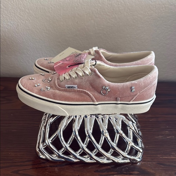 Vans X Sandy Liang Women's Pink Velvet Sneakers - Picture 4 of 6